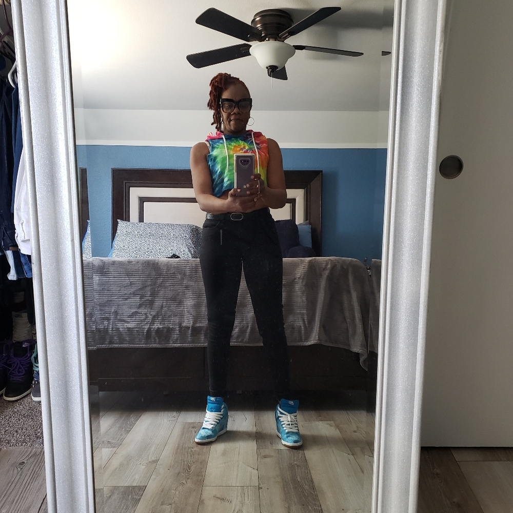 Meet your Posher, Dellera